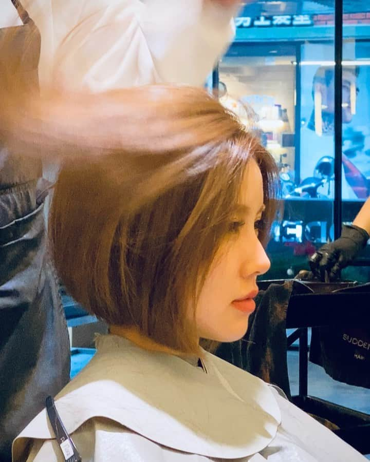 ソヨンのインスタグラム：「Thank you for the nice hair cut😊💕﻿ ﻿ #hairmodel #hairlove #photohair #lovehair #hairfashion #haircut #cute #hairstyles #instahair #hairstyle#soyoun #insta #instagood #cute #instadaily #love #girl #taipei #taiwan #style #beautiful #happy」