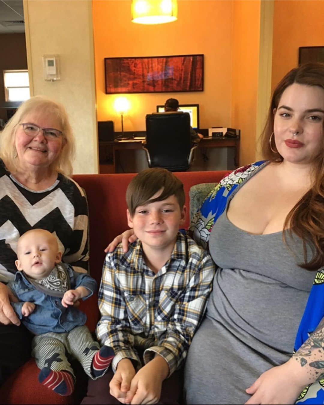 テス・ホリデーさんのインスタグラム写真 - (テス・ホリデーInstagram)「As I write this my sweet Maw Maw is being laid to rest in Alabama & I’m on my porch in California filled with grief, anger, & sadness that she’s gone, & that I can’t be there. I’ve tried writing something dozens of times about my funny, goofball of a grandma & nothing feels good enough. ⁣ ⁣ The past few months she wasn’t able to get out of bed & we would FaceTime & she would tell me stories about how she tried called Dolly Parton’s tour bus on the CB radio in the 70’s begging them to pull over so she could meet her. We laughed about her taking me to see Fear & 200 Cigarettes at the movie theatre & her face  during the movies when she realized that neither were appropriate for a 12 year old. 🤣 She also took me to my first concert which was @reba & bought me a new outfit at Gap before the show to make sure I felt special. I’ve got so many memories of her (like when my Uncle Brian had to stop her from calling 911 bc I glued my teeth together from trying to open my nail glue & it got all in my mouth 🤦🏻‍♀️🤣), so many photos, & I truly thought I had more time with her. But we never know, do we? ⁣ ⁣ I’m so grateful that I’ve always told my loved ones how much they mean to me every time I speak to them, & my Maw Maw knew how much I loved her, so I’m grateful for that. I was her first grandchild, & she always told me how much she loved me before we said goodbye each time, & now I’m saying goodbye. Since I was little, she called me her “angel” & now she is mine.💔 ⁣」5月21日 5時22分 - tessholliday