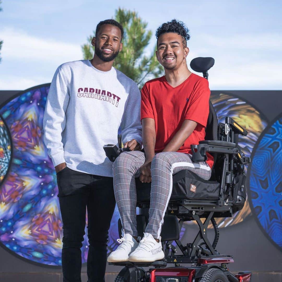 ケリーン・アコスタのインスタグラム：「My brotha! You are one of the most strong minded and selfless people I have ever met. I appreciate and value our friendship more than words can describe. Thanks for being an inspiration to myself and others! Keep defying the odds! Much love 🙏🏾❤️」