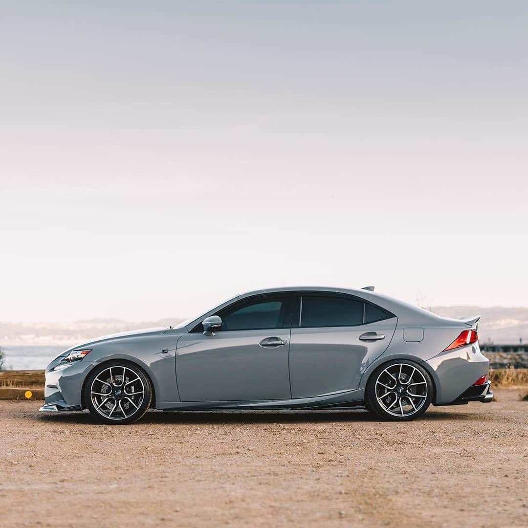 Lexus USAさんのインスタグラム写真 - (Lexus USAInstagram)「They shared with us so we could share with you. Here are a few of our favorite owner pics. #LookAtMyLexus」5月21日 7時13分 - lexususa