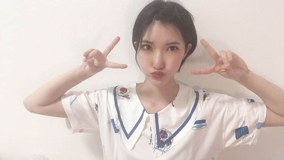 東条蒼のインスタグラム：「＊ ・ ・ ここでも、かわいいパジャマの自慢させてもらうわ。 ・ ・ 本当に欲しかったやつはなんでだか届かなかったけど、まぁ、こちらも候補の１つではあったので、良きかな。 ・ ・ #襟がある服が好き  #首長いから ・ #パジャマ #韓国 ・ ・  #東条蒼 #クルーズグループ #セクシー女優 #av女優 #メガネ女子 #黒髪 #ショートヘア #teamメレンゲ #followｍe #following #japan #girl #photooftheday #tagsforlikes #instalike  #台湾 #香港 #粉我 #拍照 #照片 #人像攝影」