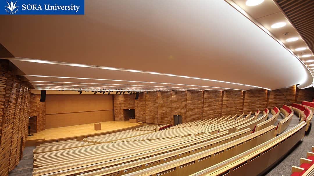 Soka Universityさんのインスタグラム写真 - (Soka UniversityInstagram)「Background wallpapers available for use during your online classes on zoom ❶ オンライン授業や会議で使用できる「創大バーチャル背景画像 Vol.1」❶ https://www.soka.ac.jp/_tag/2020/05/4810/ #discoversoka #sodaigram #sokauniversity #hachioji #campuslife #universitystudent #zoommeeting #zoomclasses #studentsuccess #spring2020 #photosoftheday #創価大学 #八王子 #キャンパス #キャンパスライフ #大学 #ズーム #授業 #5月」5月21日 9時53分 - sokauniversity