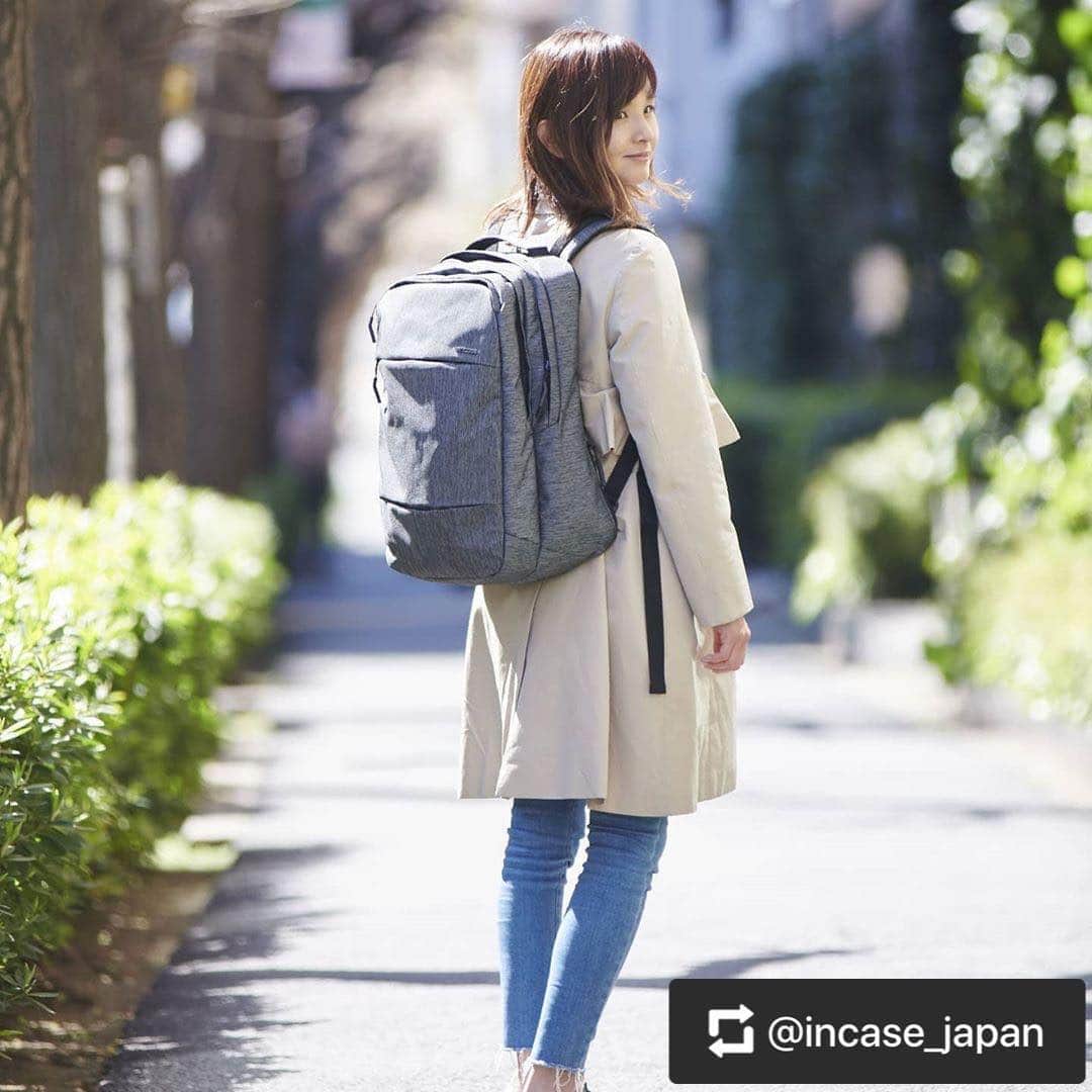のインスタグラム：「パソコン持っての移動に 便利なincase（インケース）  両手が使えるし 一泊ぐらいなら このサイズでバッチリ👌  欲しいところに 手が届く 仕分けポケット 沢山あるのも嬉しい♫  #repost @incase_japan」