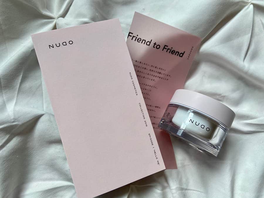 岩本憧子さんのインスタグラム写真 - (岩本憧子Instagram)「. NUDOの保湿クリーム、良い匂いで好き🥰 . するーと伸びて使いやすいです💓 . お家時間の癒し✨ . #nudo_cosmetics #nudo_magazine #sponsored #follop @follop.jp」5月21日 11時24分 - akoiwamoto