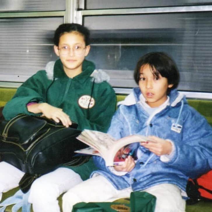 のインスタグラム：「Josh, you were always cooler than me. Been thinking about ya all day. Missing you 💔 love you tons.  #12years #youaresomissed #loveyou #mybtother #bestbrother #restinpeace * * * 今日は弟の命日。もう12年。ジョシュアは昔から私よりカッコよかったね。会いたいよ #thinkingaboutyou #missmybrother #1992 #1993」