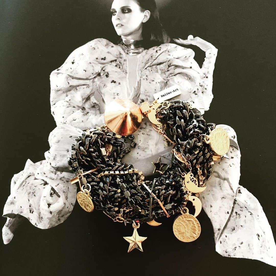 メイデンアートのインスタグラム：「Ready to Ship to Uk 🇬🇧 . . . . .  #Jewelry #instajewelry #jewelryforsale #musthave #style #handmadejewelry #Bracelet #Necklace #Gemstone #Beads #metal #accessories  #selfmade #design #earrings #handmade #jewelrygram #swag #new #bling #boutiques #instadaily #sterlingsilverjewelry #Silver #etsy #etsyhandmade #pendant #selfemployed #fashionjewelry #madeintaly」