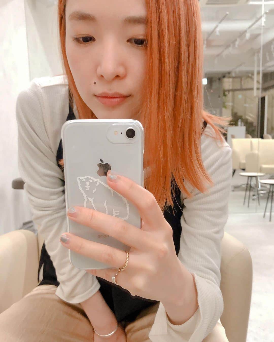 のインスタグラム：「🍊🧡🍊🧡🍊🧡 @hansakusari いつもカラーありがとう #syan_tokyo  #オレンジカラー」