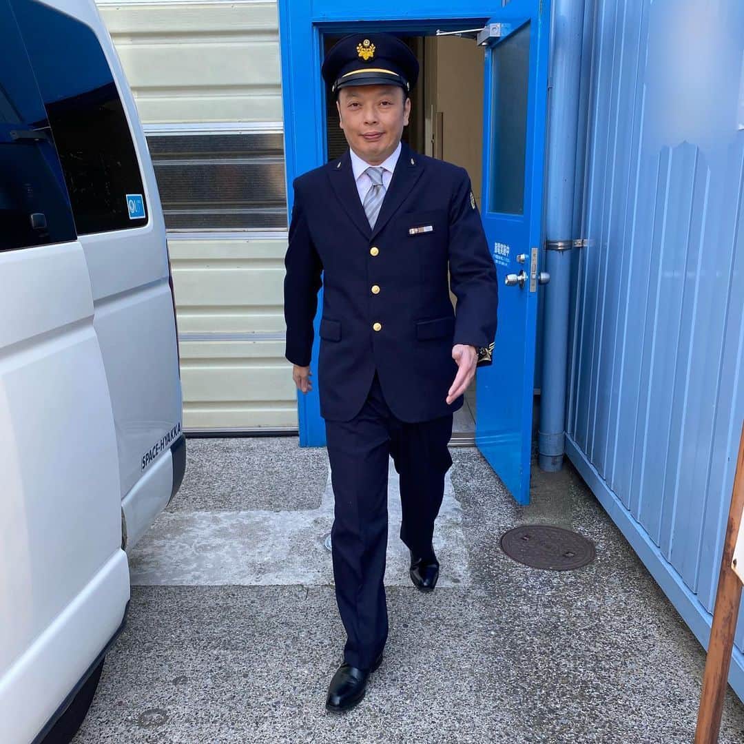 中川家さんのインスタグラム写真 - (中川家Instagram)「‪JR東海さんのCMに出演させていただいております！‬ ‪オフショットを少し！‬」5月21日 21時40分 - nakagawake.tsu.re