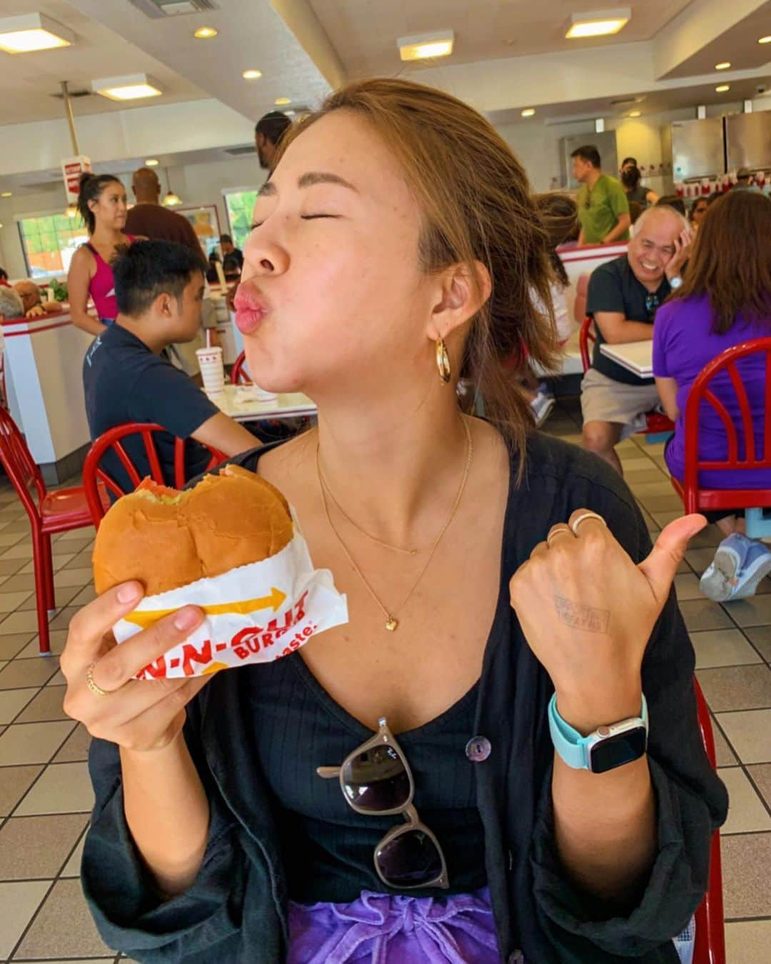 吉田夏海さんのインスタグラム写真 - (吉田夏海Instagram)「また行きたいシリーズ🍔💖﻿ ﻿ #innout ﻿ #innoutburger ﻿ #losangeles」5月21日 22時04分 - natsumiiiiiiiiiii