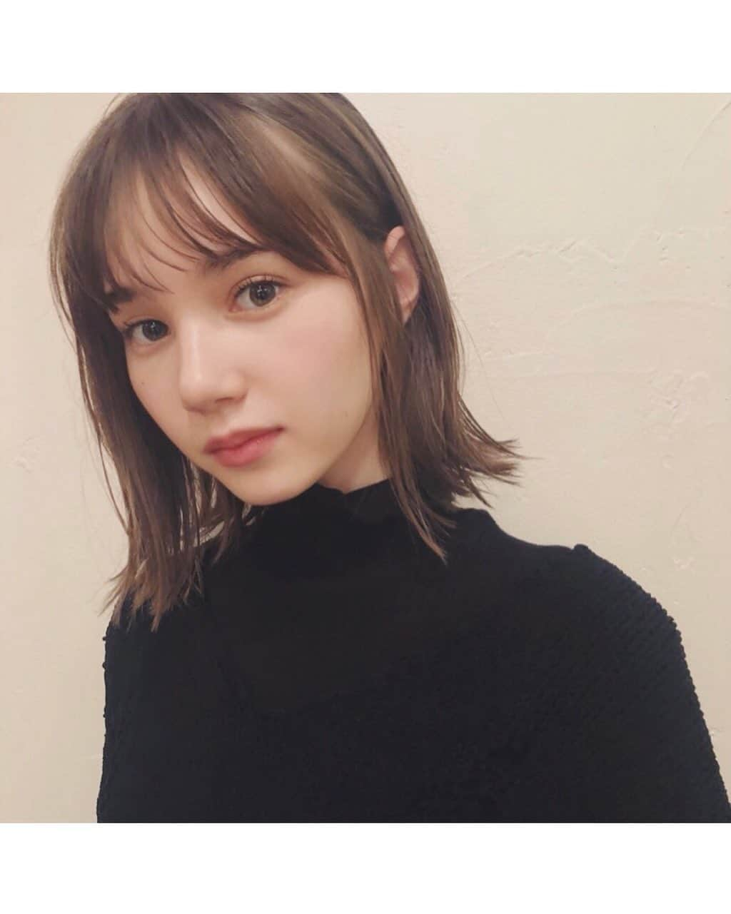 マーシュ彩さんのインスタグラム写真 - (マーシュ彩Instagram)「髪の毛が切りたい期です。 でも切ったら切ったで長いのが恋しくなってしまう。 長いのと短いのどっちが好きですか？ #1年ちょいも前の写真」5月21日 22時09分 - ayamarshofficial