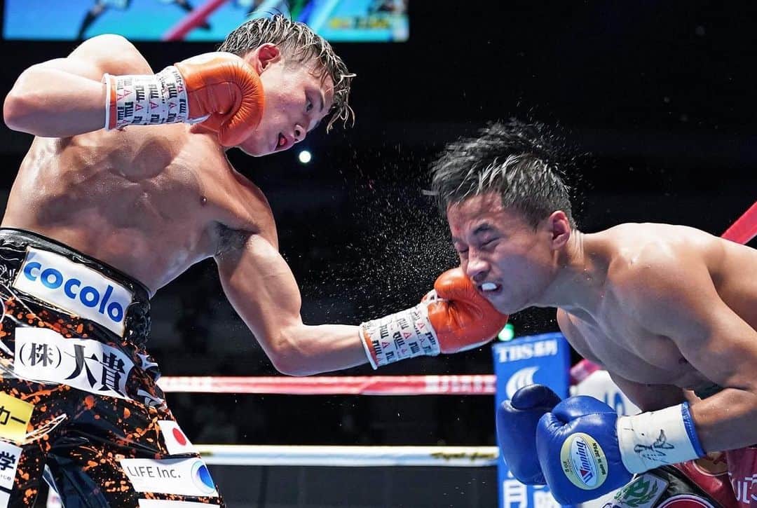 京口紘人のインスタグラム：「. . . Fight photo . . bestshot . . 📷 @naobox2001 . . . #京口紘人 #hirotokyoguchi #boxing #今までの試合を画像で振り返る #naokifukuda」
