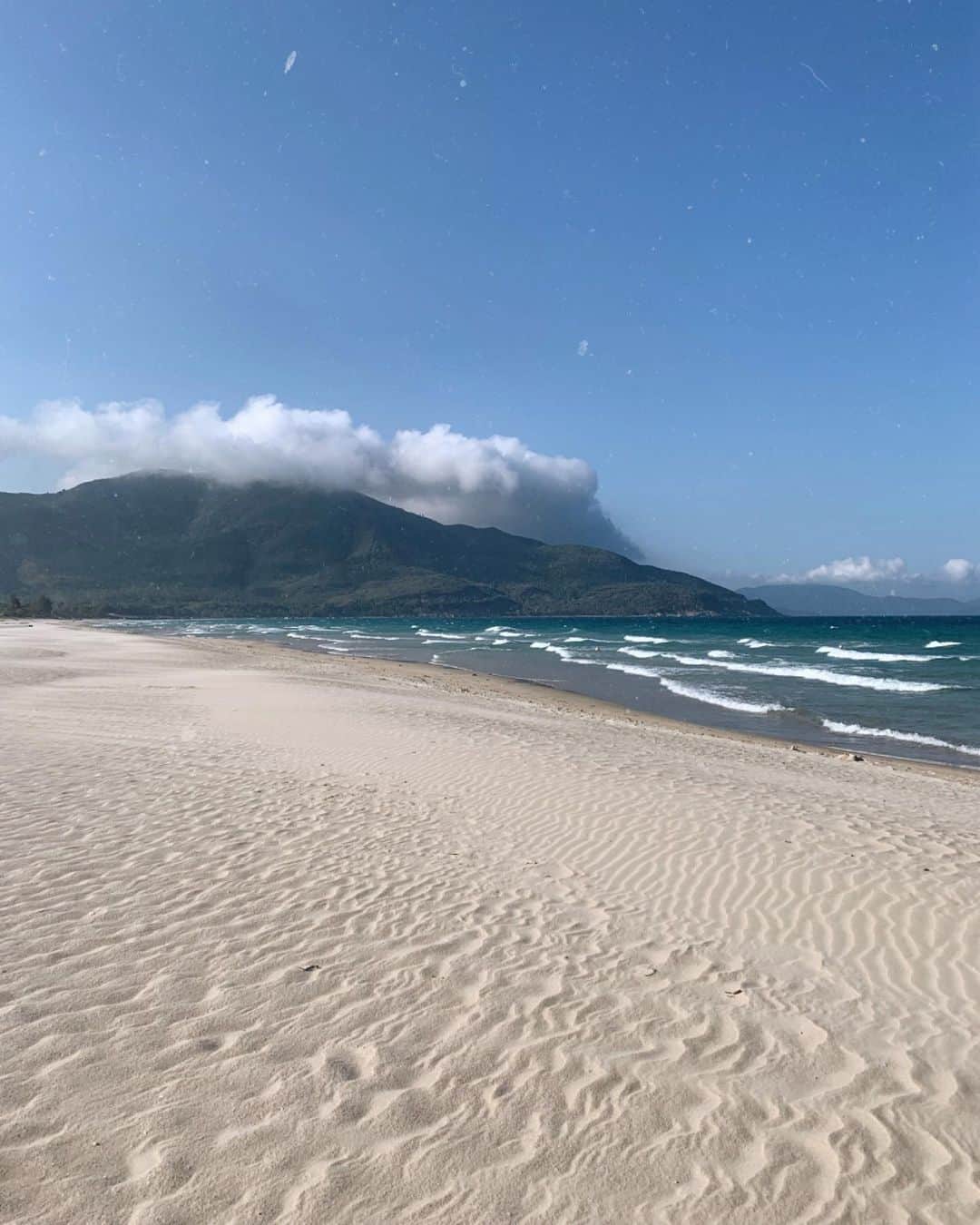 グリコリー・スミルノフのインスタグラム：「год назад 🌊  21.05.19」