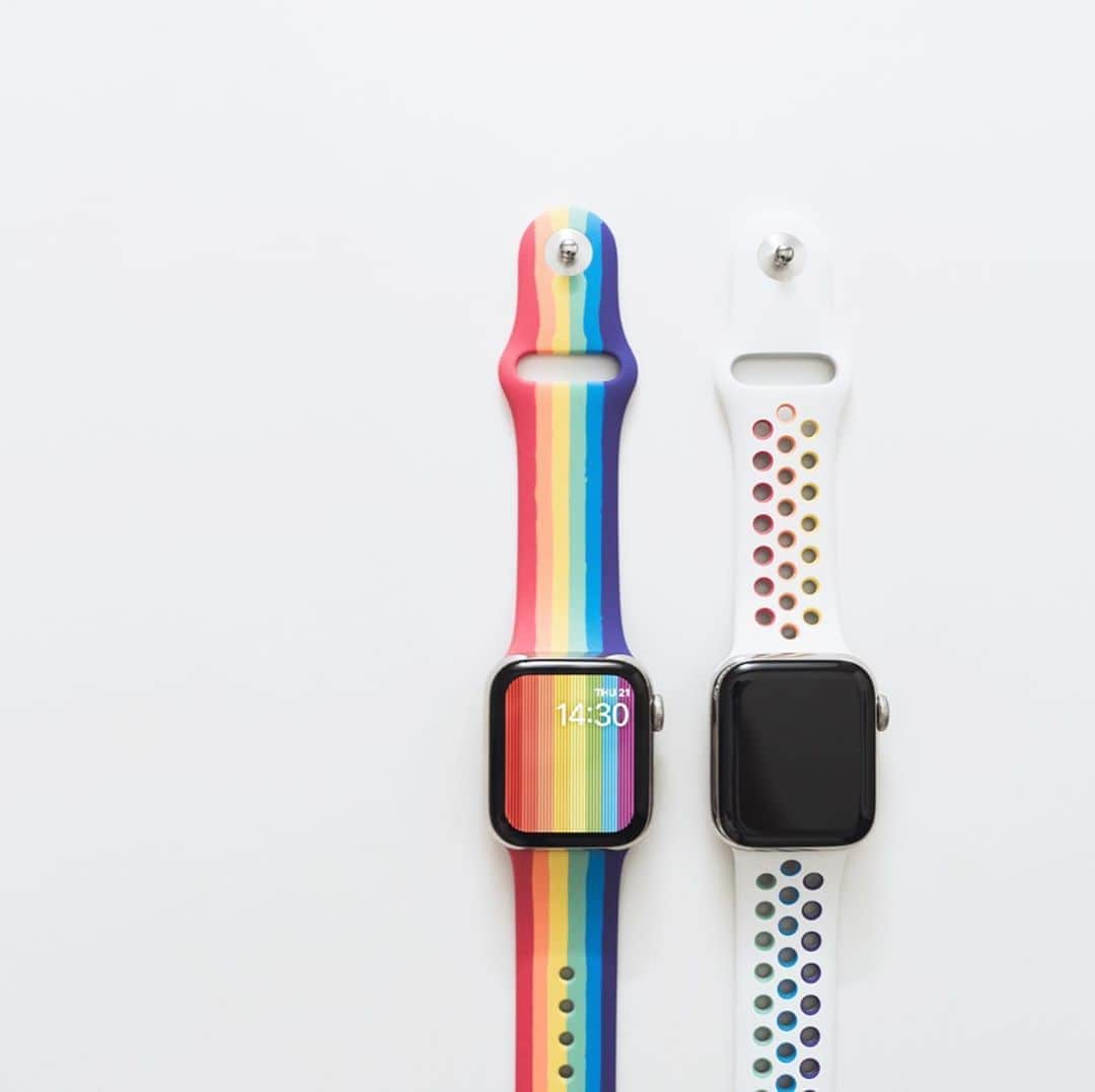 市川渚さんのインスタグラム写真 - (市川渚Instagram)「#AppleWatch Pride Edition Bands⌚️🌈﻿ ﻿ ﻿ ﻿ 6月はプライド月間🌈ということで今年も出たよApple Watch プライドエディションバンド。Nikeバンドはさりげなく、スポーツバンドは大胆な手書き風のレインボーがド派手で可愛い。﻿ ﻿ ちなみに、レインボーなウォッチフェイスはwatchOS 6.2.5にアップデートすれば誰でもDLできるようになってました。このウォッチフェイス、指のタッチに反応してミョミョ〰︎ン（うまい表現が見当たらなかった）と動く😆﻿ ﻿ Fit Boxingやるときはシリコンのスポーツバンド、散歩しに行くときはミラネーゼループかエルメスバンドを服に合わせてコーデ、みたいな感じでApple Watchは外出自粛の間もバンドをいろいろ付け替えて使ってます🙆‍♀️﻿ ﻿ #applewatchprideedition2020#apple#pridemonth#applewatchbands」5月21日 16時02分 - nagiko