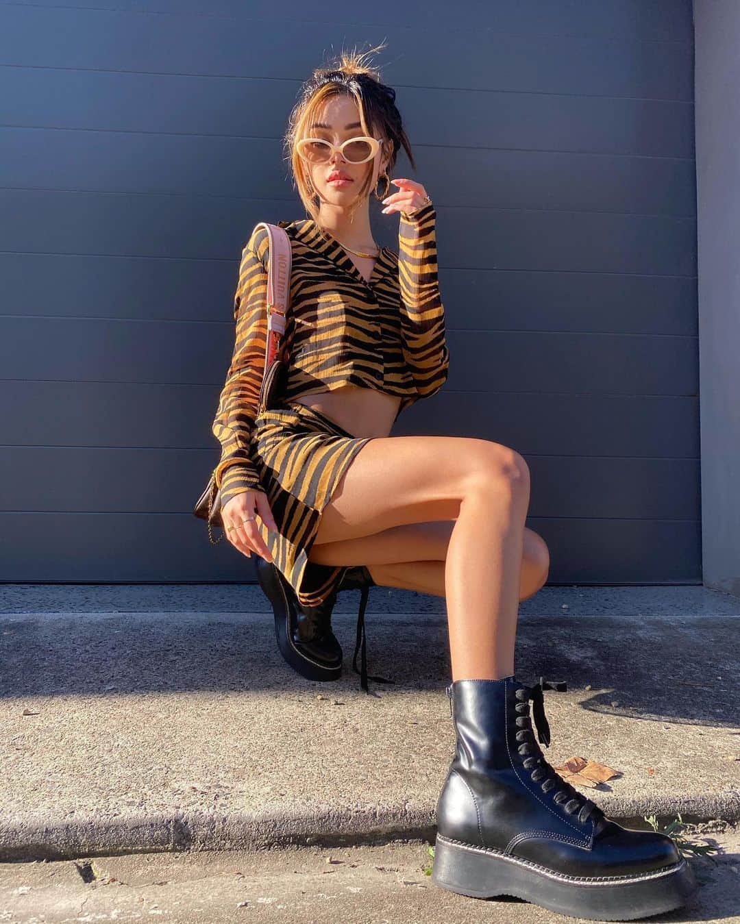 リリーマイマックのインスタグラム：「Let me be your tiger queen @fashionnova fashionnovapartner 🐅」