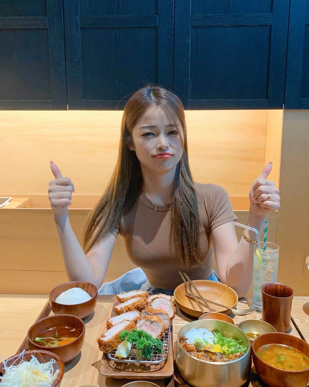 カン・ギョンミンさんのインスタグラム写真 - (カン・ギョンミンInstagram)「대창덮밥 사랑해요 .. 을지로맛집 인정 🤤 . . . #굠민냠냠탐방🍽」5月21日 23時20分 - kkmmmkk