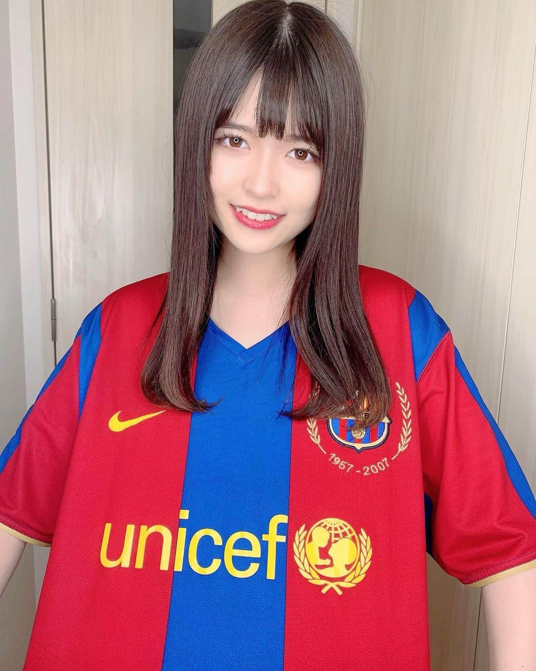 景井ひなさんのインスタグラム写真 景井ひなinstagram 私が良く このバルセロナのユニフォームを持ってることに驚かれます サッカー好きなんですか バルセロナ好きなんですか はい サッカー好きです 観る専 バルセロナ好きです でもなんで好きなのか