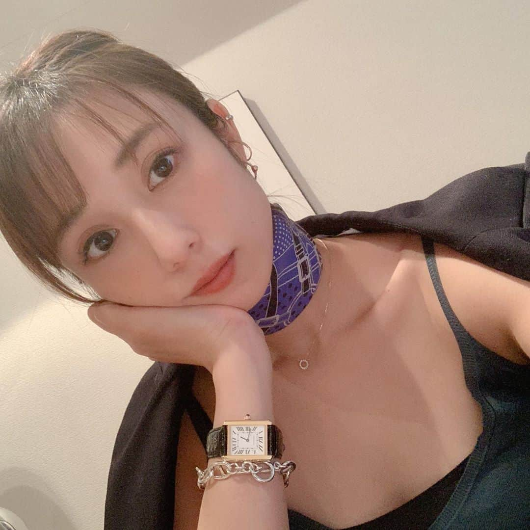 広瀬未花さんのインスタグラム写真 - (広瀬未花Instagram)「📄✍️&💻 煮詰まってきたので、 スーパーへいこう♪♪ リフレッシュ、リフレッシュ☺︎ 今夜はエビチリと青椒肉絲にしようかな。 ・ ・ ・ #お家ご飯」5月21日 18時32分 - micahirose