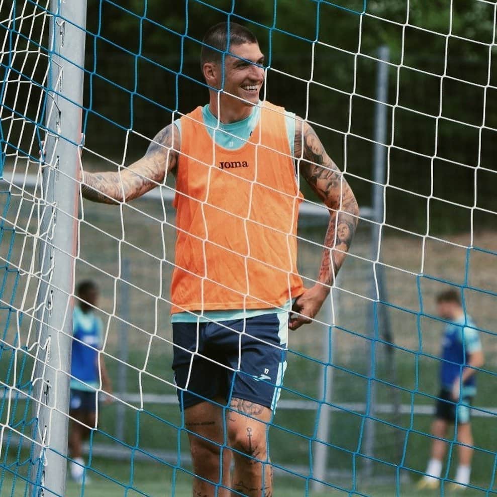 シュテフェン・ツバーのインスタグラム：「enjoy every moment☀️⚽ #sz17 #bundesliga #tsghoffenheim」