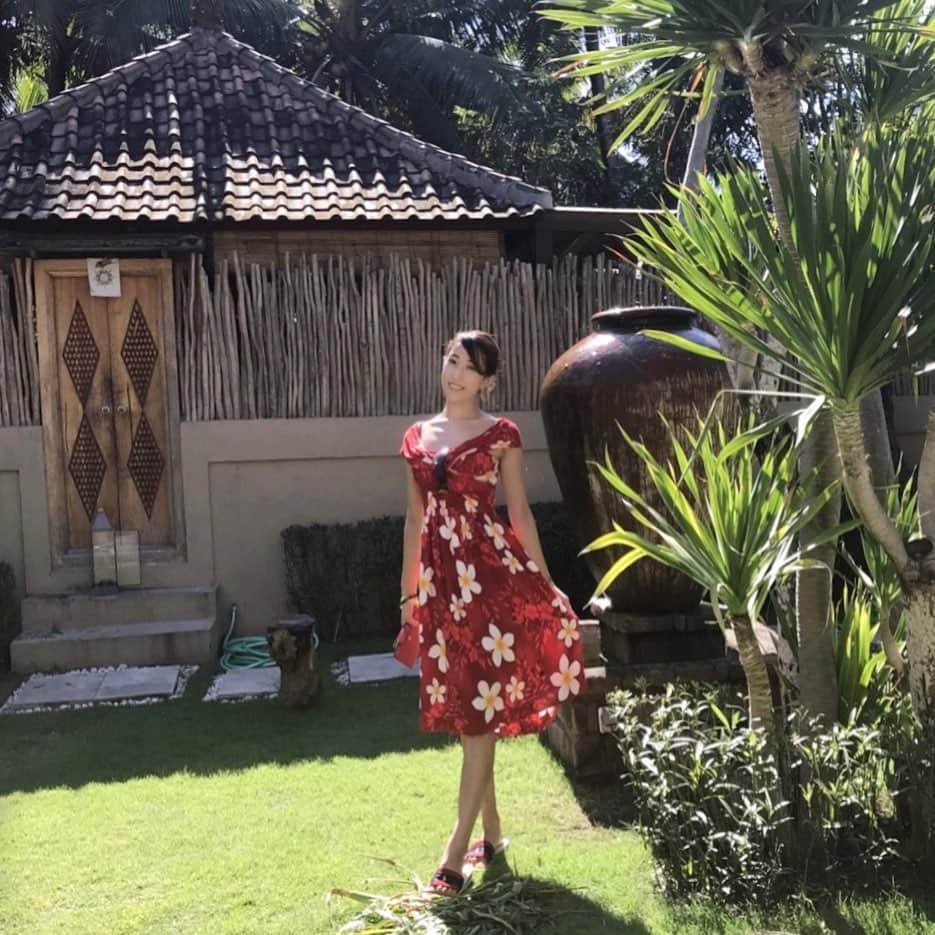 近藤夏奈のインスタグラム：「明日も午後5時から午後7時🕔﻿ ウメダFM Be Happy 789🌈 『Be Sports! Friday』🧏‍♀️﻿ ﻿ ﻿ ﻿ 明日のメッセージテーマは💌﻿ 「あなたがいつかもう1度行きたい場所」です😘﻿ ﻿ 6時台のコーナーは﻿ 「私のいつかもう1度行きたい場所」﻿ エピソードも含めて、ご紹介する予定です🙋‍♀️﻿💗 ﻿ ﻿ ﻿ ﻿ 今週も2時間生放送でお届けします🗣﻿ ストーリーにスマートフォンから聴いていただける﻿ ページ📻のせてるのでぜひ聴いてみて下さい💖  #ウメダfm#ウメダfmbehappy789」