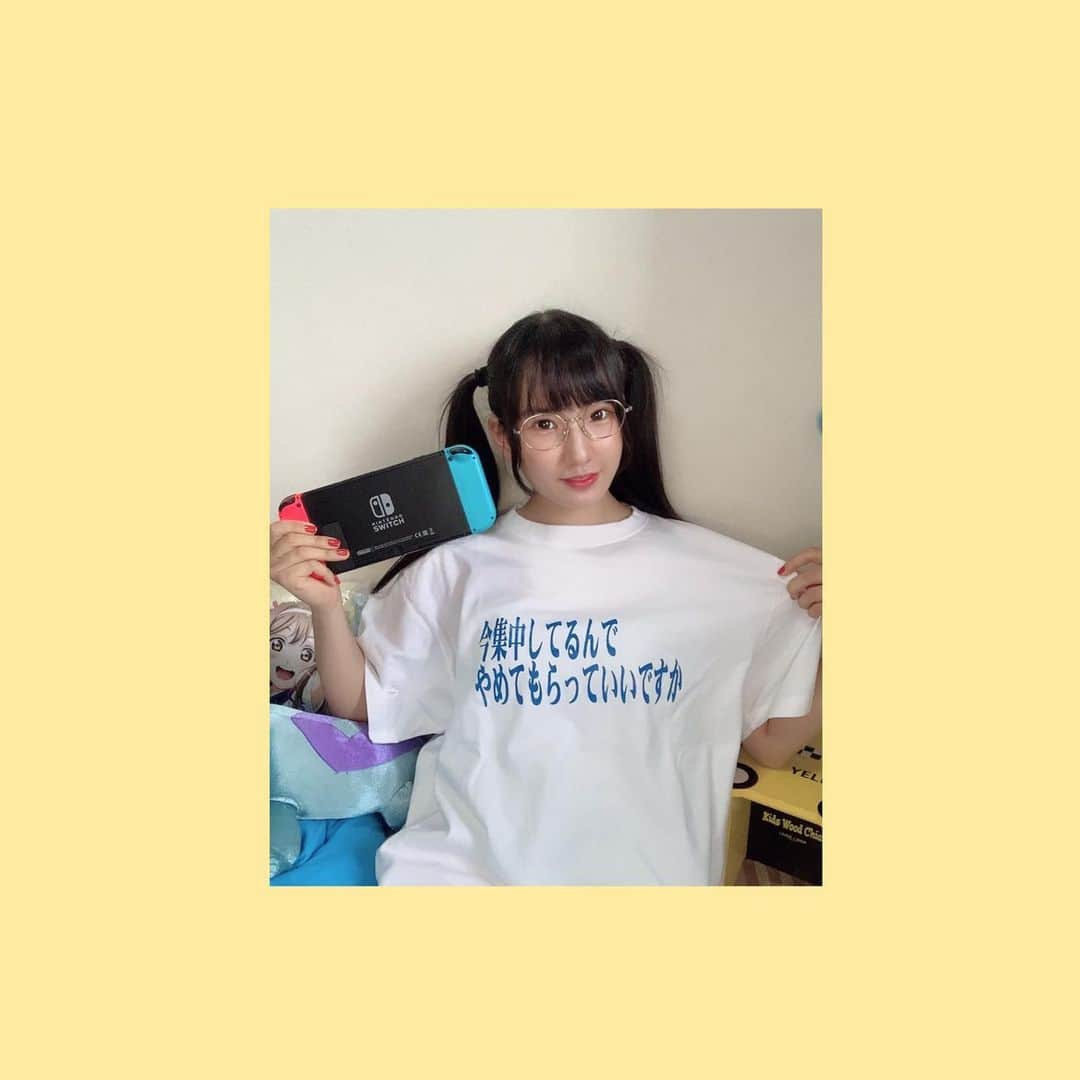 蒼井乃々愛さんのインスタグラム写真 - (蒼井乃々愛Instagram)「ゲームしてる時とかにこのTシャツ着てたら最強💪  #アイドル #仮面女子 #メガネっ子 #メガネ女子 #ゲーム #ゲーム好き #switch #ツインテール」5月21日 19時40分 - aoi_nonoa