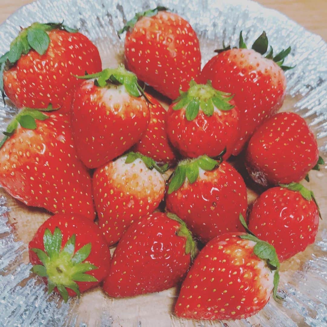 のインスタグラム：「#いちご100%🍓 わたしは東城さん派だった。」