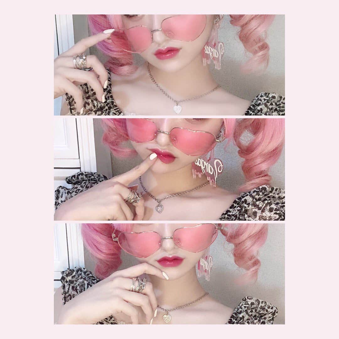 胡桃兎愛のインスタグラム：「💋💋💋 本日から投稿の雰囲気を変えます🎀」