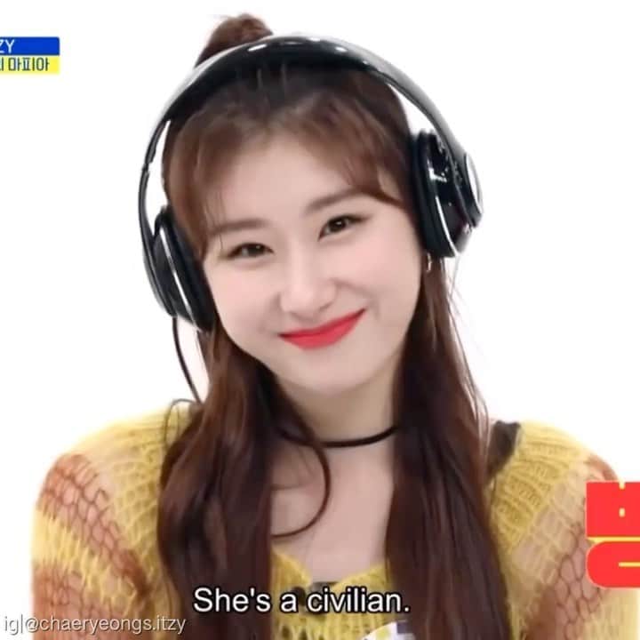 チェリョンのインスタグラム：「remember chaeryeong trying to convince everyone that she's civilian while playing mafia game in silence but everyone suspected her as the mafia🙊 poor chaer 😂😂」