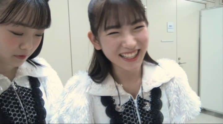モーニング娘。'20のインスタグラム：「ㅡ . りおめい超可愛い💙💚 . . #北川莉央 #山﨑愛生 . .」