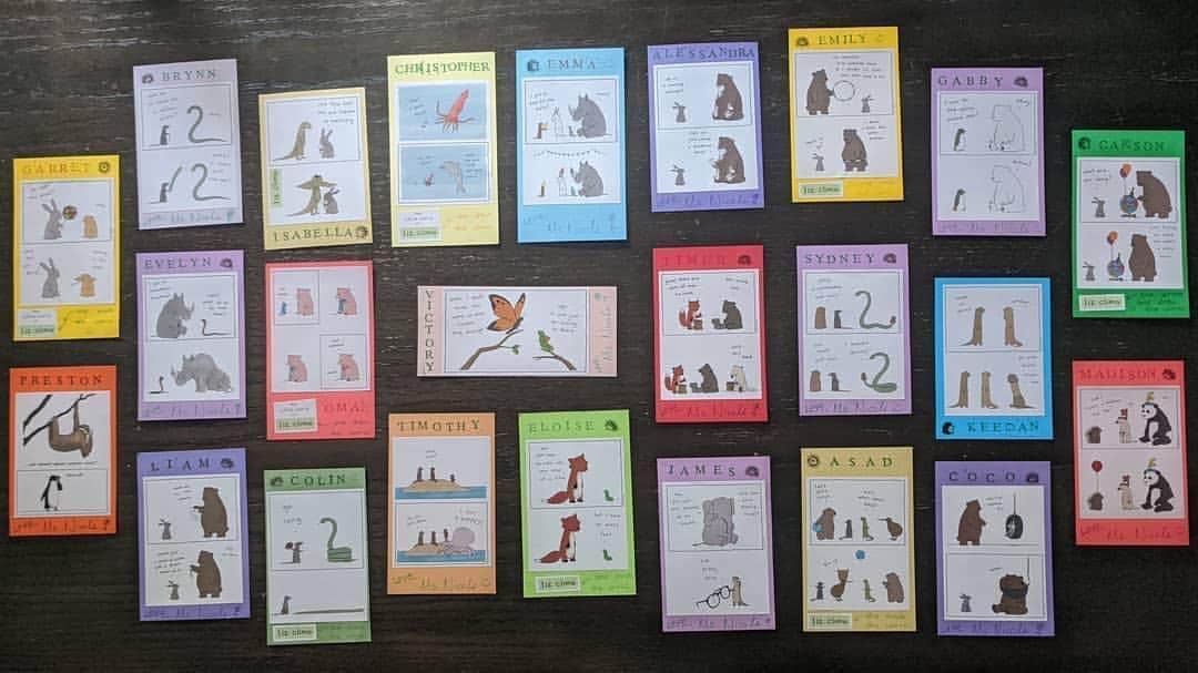 リズ・クライモさんのインスタグラム写真 - (リズ・クライモInstagram)「oh how I love this! 💓 repost @nicol.margarita I made cards for one of the first grade classes using adorable Liz Climo comics from a 2017 desk calendar :) Now let's see how long it takes for them to arrive at their final destinations. . . #lizclimo #handmade #usps #yougotmail」5月22日 8時27分 - lizclimo