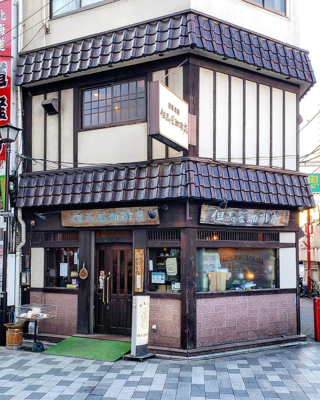 CAFE-STAGRAMMERのグルメインスタ