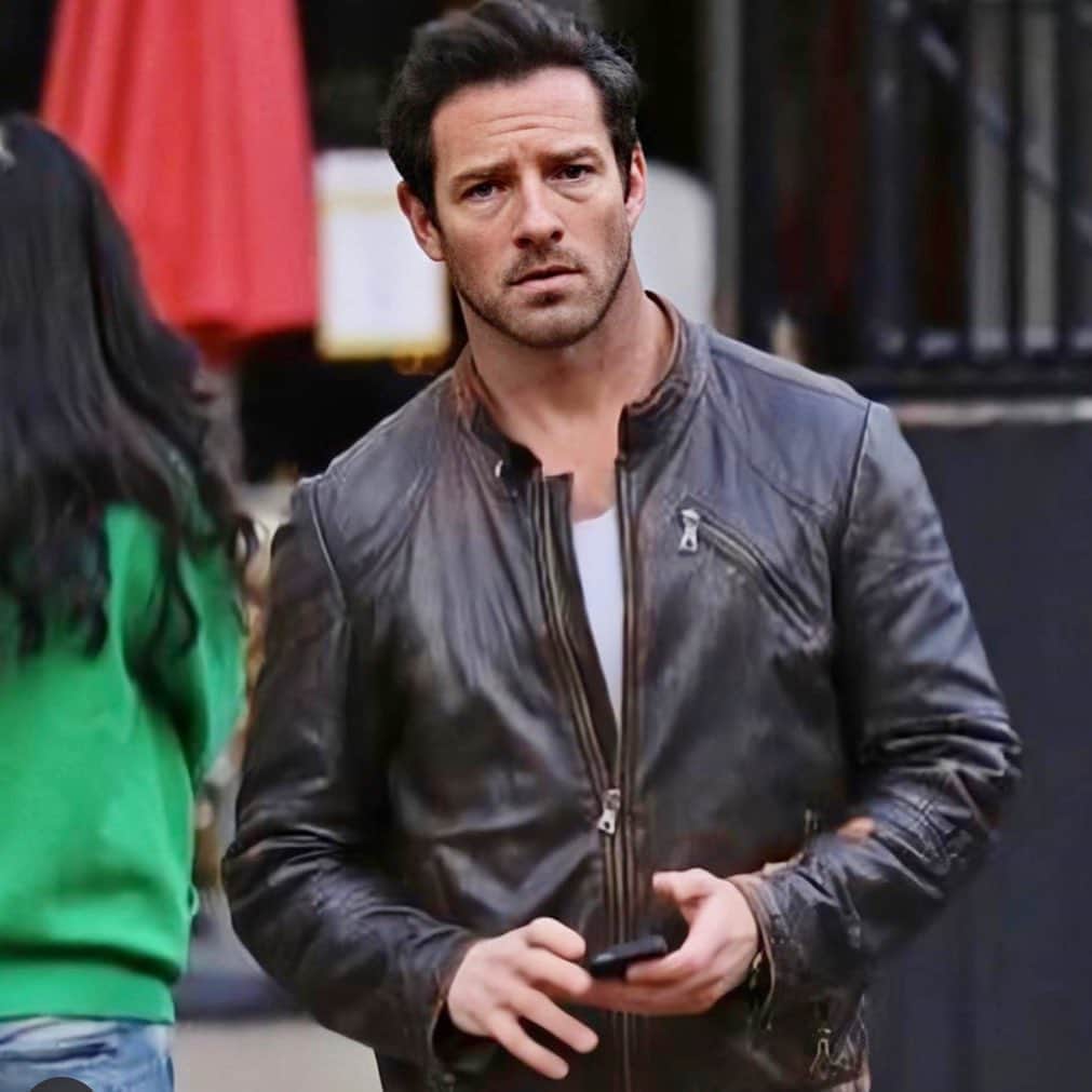イアン・ボーエンのインスタグラム：「Colton gave me this jacket for my birthday years ago and people still ask me where I got it to this day.  Of course I tell them @jrbourne1111 gave it to me. * @coltonlhaynes * #NYC」