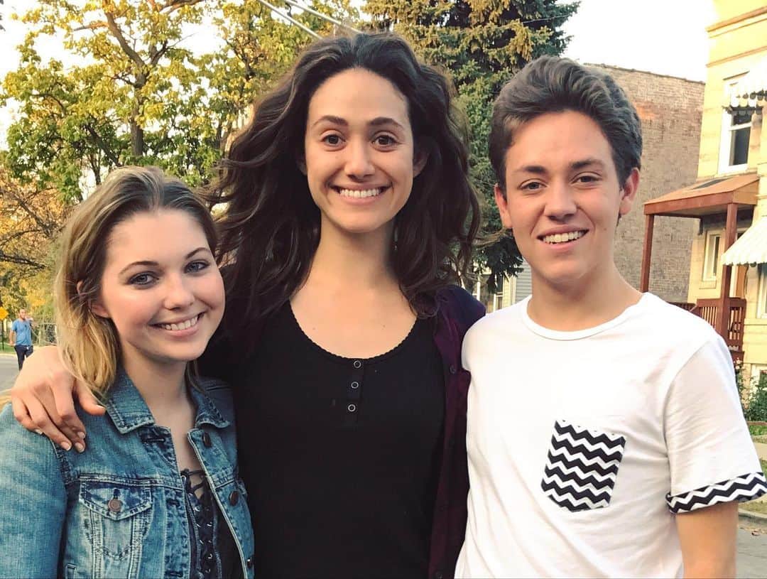 サミー・ハンラティのインスタグラム：「#tbt to filming #shameless season 8😊 loved being a part of this amazing show❤️」