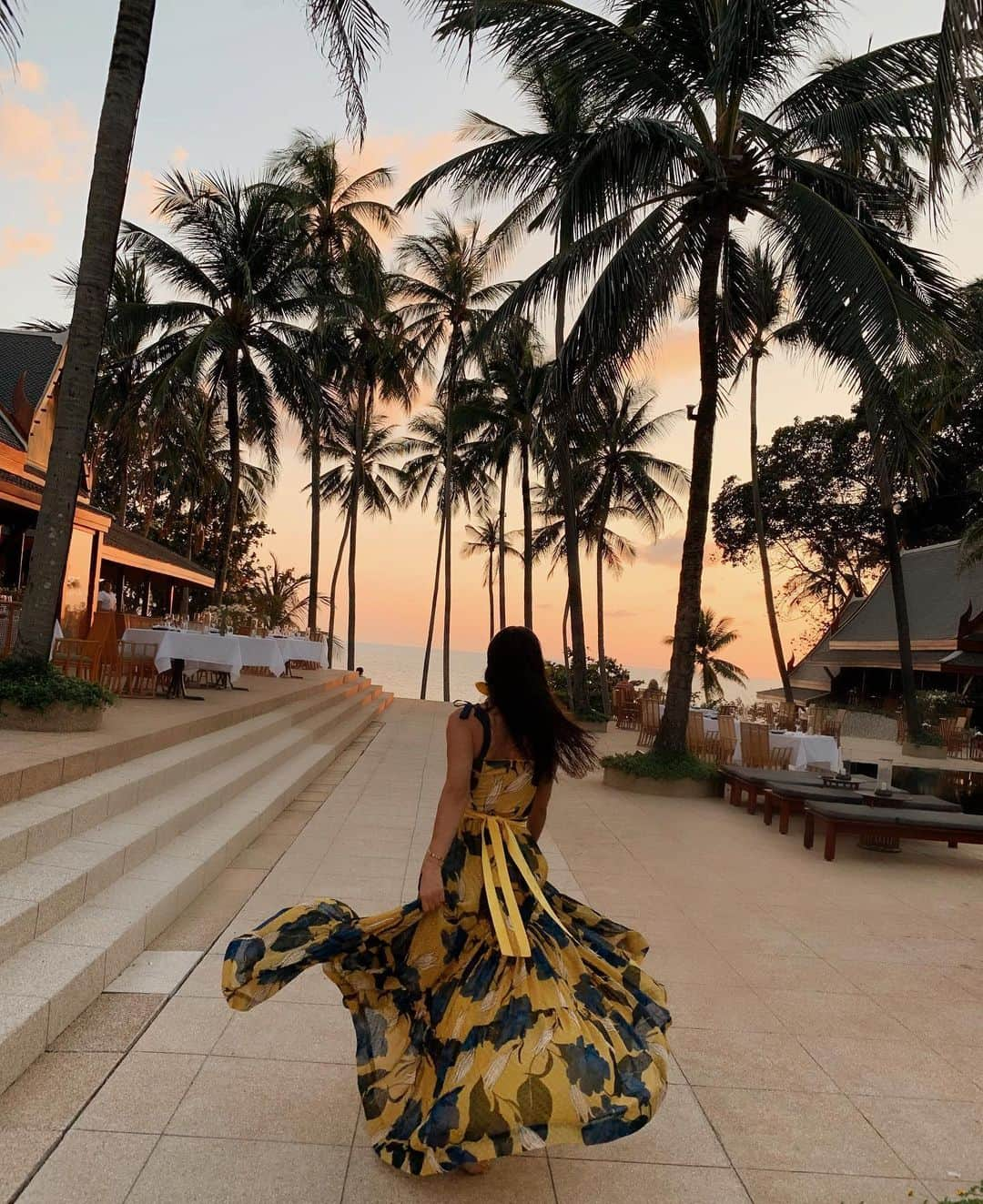 Chiquinquira Delgadoさんのインスタグラム写真 - (Chiquinquira DelgadoInstagram)「Volveremos a correr por un atardecer frente al mar 🧡 Quièn más los colecciona por aquí? 🙋🏻‍♀️ #tbt #thailand🇹🇭 #pucket」5月22日 8時16分 - chiqui_delgado