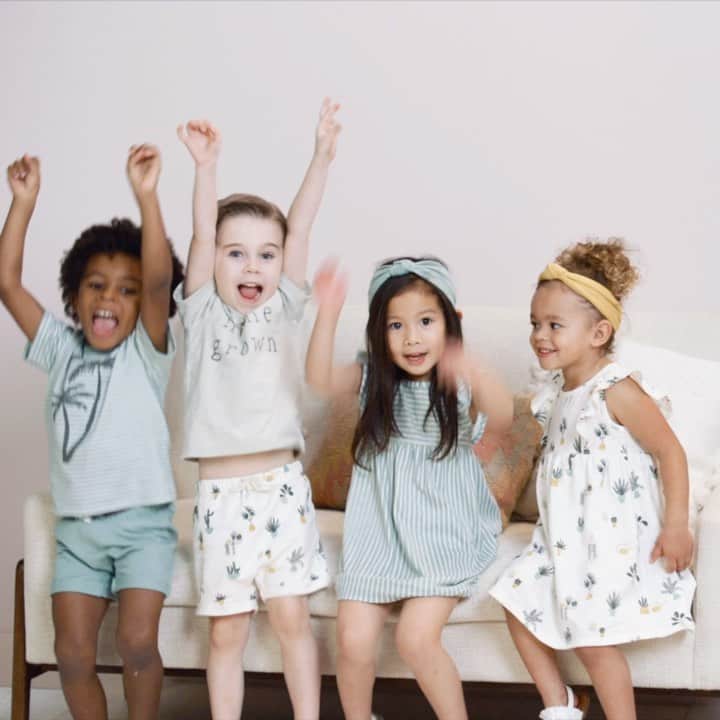 ローレン・コンラッドのインスタグラム：「A little more about new kids line, @lclittleco 💛 Thank you all for your kind words about the new line! You can now shop the collection today. Link in bio x」