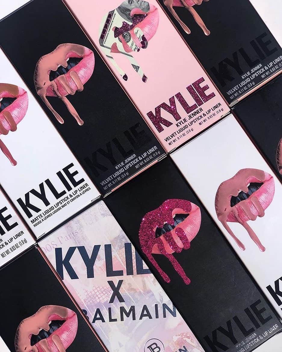 Kylie Cosmeticsさんのインスタグラム写真 - (Kylie CosmeticsInstagram)「who else keeps their fav packaging?! 👀😍✨」5月21日 23時50分 - kyliecosmetics