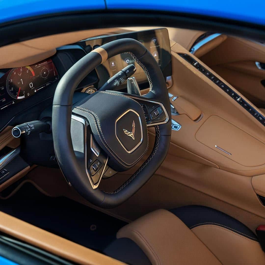 Corvetteのインスタグラム：「The mid-engine #Corvette is more than a car. It's an experience. #Stingray #Vette #C8」