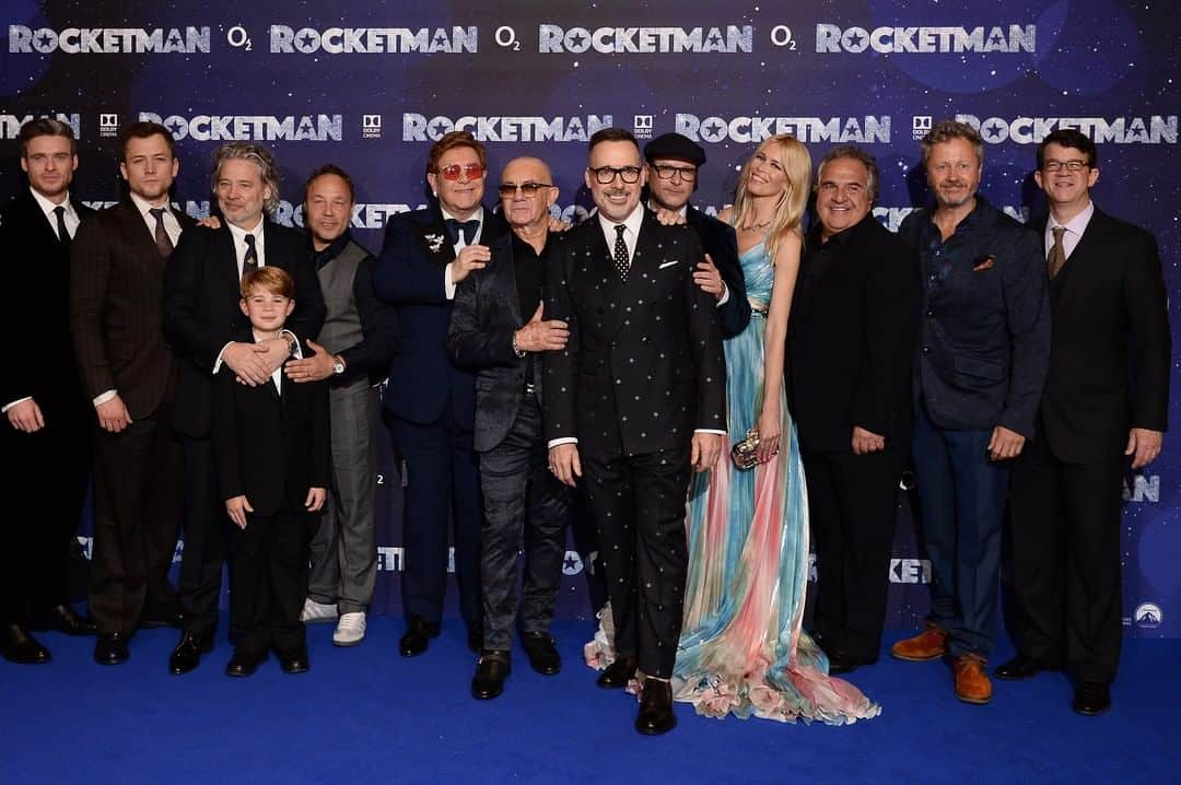 エルトン・ジョンさんのインスタグラム写真 - (エルトン・ジョンInstagram)「It’s hard to believe it’s already been a year since the #Rocketman premiere in London. I’m so proud of the film. It’s a musical fantasy of my life story, but it still manages to authentically capture the true spirit of what I went through. I am forever grateful to @taron.egerton for his transcendent performance. And to everyone else who put their heart and soul into bringing Rocketman to the big screen. 🚀🚀#tbt」5月22日 0時00分 - eltonjohn