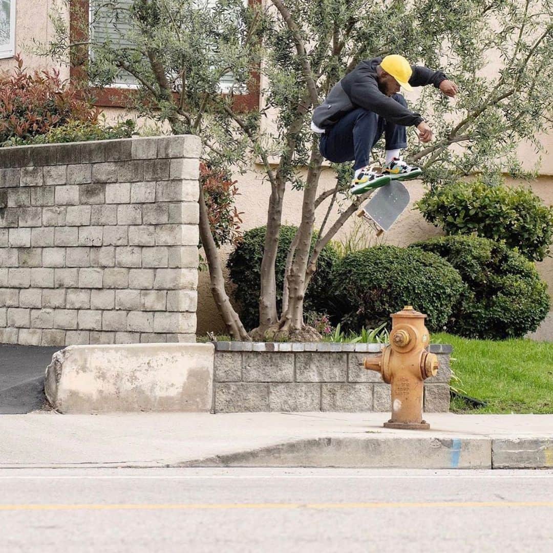ダショーン・ジョーダンのインスタグラム：「5.23.20 😍🍨🥄 Learn more at NikeSB.com.  #linkinbio  #NikeSB | 📷 @atibaphoto  #skateyourdunks」
