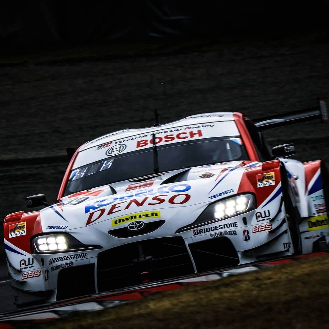 ヘイキ・コバライネンのインスタグラム：「TGR Team SARD GR Supra GT500 😛😛 #SuperGT #Toyota 📸 @h_i_s_a_39_motor_ism」