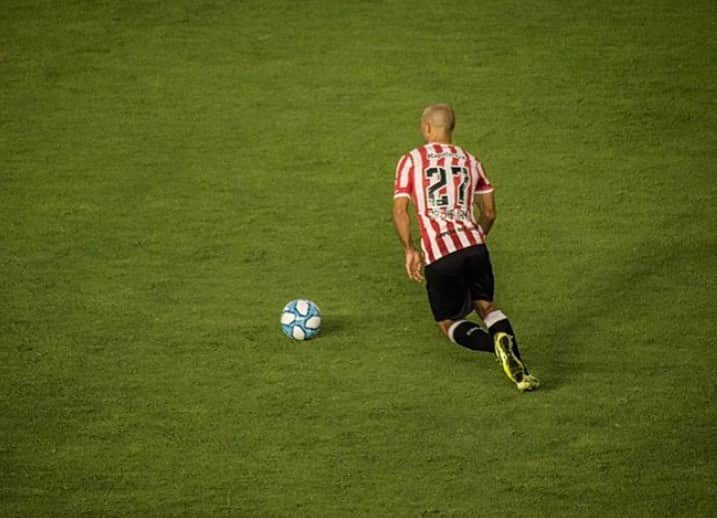 ハビエル・マスチェラーノのインスタグラム：「Se extraña ⚽️」