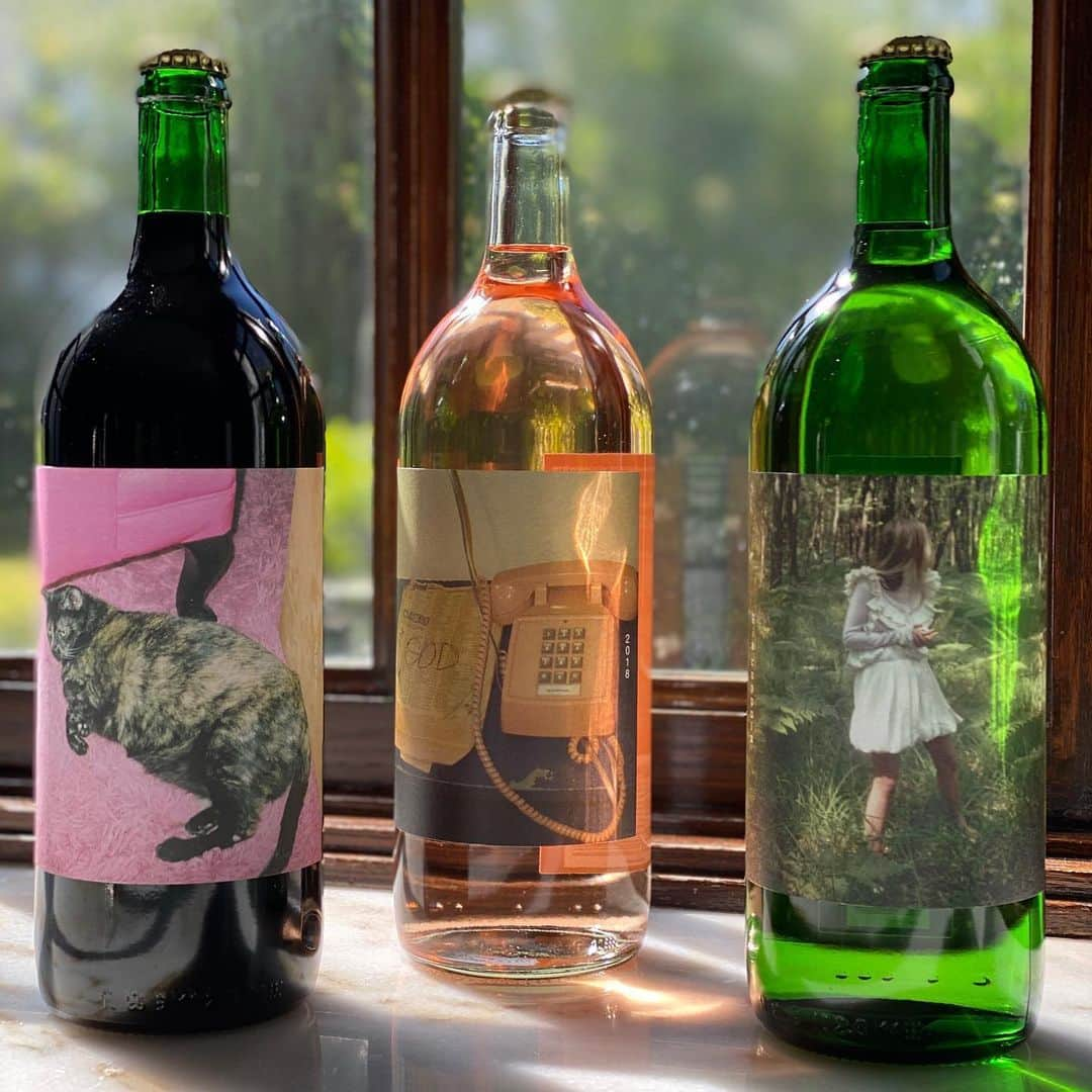 ハルストン・セイジさんのインスタグラム写真 - (ハルストン・セイジInstagram)「THE MOST BEAUTIFUL WINE BOTTLES I’VE EVER SEEN. Throughout the month of May, @mastergia and the Coppola family winery will be donating $5 to No Kid Hungry for every bottle of Gia Coppola Wine sold. Link in my bio + stories 💕 @giacoppolawine 💕」5月22日 3時21分 - halstonsage