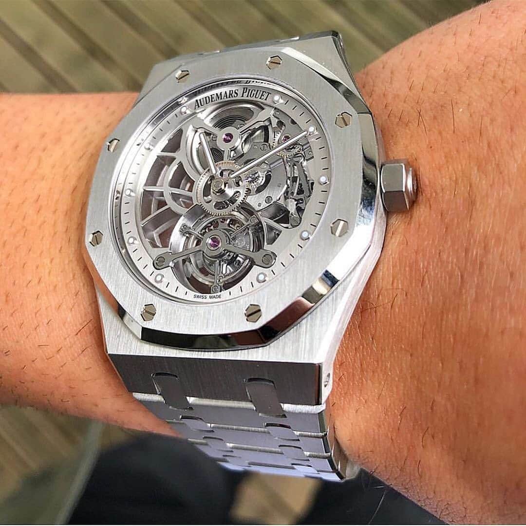 Daily Watchさんのインスタグラム写真 - (Daily WatchInstagram)「Audemars Piguet Royal Oak Tourbillon Extra Thin Openworked. Such a stunner 🔥 Photo by @officialwatches」5月22日 4時04分 - dailywatch