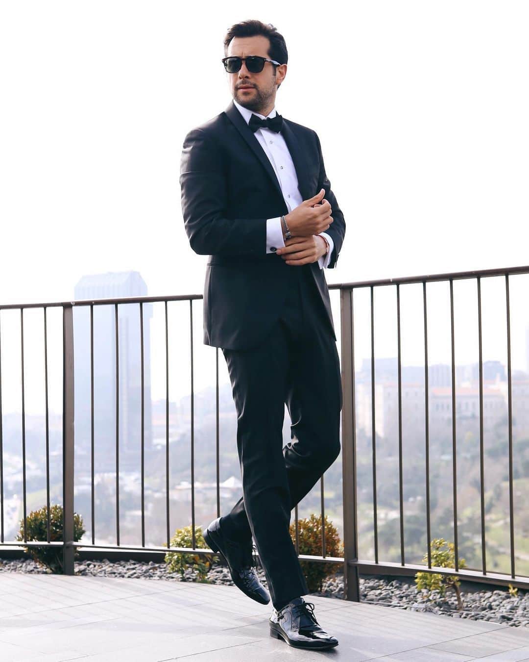 Sezgin YILMAZのインスタグラム：「The good guys dress in black, remember that..」