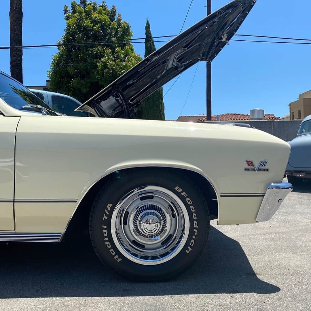 ダニー・トレホさんのインスタグラム写真 - (ダニー・トレホInstagram)「My friends @westside_garage are raffling off this INSANE car! If you win, you gotta come cruisin' with me! . . . #Repost @westside_garage🚨RAFFLE🚨 1967 Chevelle (Real SS) Period Correct 396 Motor Original 4 Speed Manual Complete Restore New Brakes All Around New 15” Wheels and Tires Color: Capri Cream Top: Black Vinyl  Number Of Tickets: 325 Price Per Ticket: $200  10 Winners: 1st: 🚗 2nd: $1,000 3rd - 5th: $500 6th - 10th: $200  Instructions: 1: Venmo or PayPal (Friends & Family) 2: Follow @westside_garage 3:DM us a screenshot of your receipt along with your full name and telephone number. Once all tickets are sold the raffle will take place on Our Instagram Live  If out of state. Buyer is responsible for shipping or pick up. Venmo @whyohyou PayPal @re.gee@icloud.com」5月22日 5時46分 - officialdannytrejo