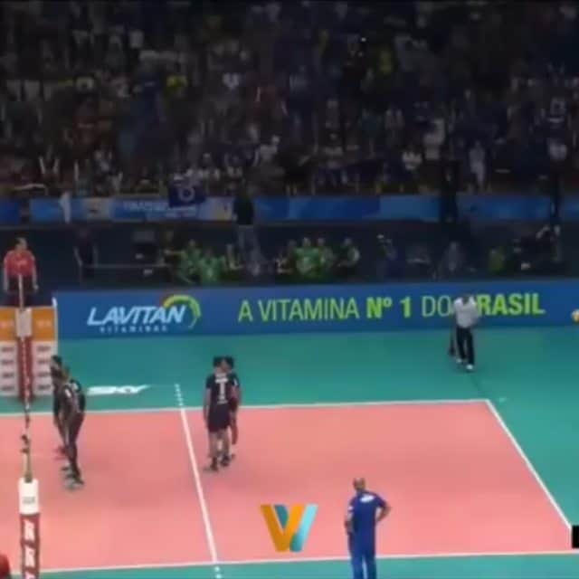 ウィリアム・アルジョナのインスタグラム：「Saudades de fazer uma fintinha né meu filho... #w7elmago #wm #volleyball #paixao #ilovethisgame #setter」