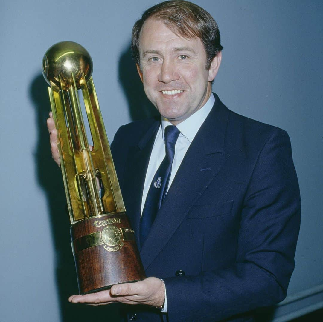 エヴァートンFCさんのインスタグラム写真 - (エヴァートンFCInstagram)「The late, great Howard Kendall would’ve been 74 today. An incredible man, who gave us some incredible memories. 💙」5月22日 17時51分 - everton