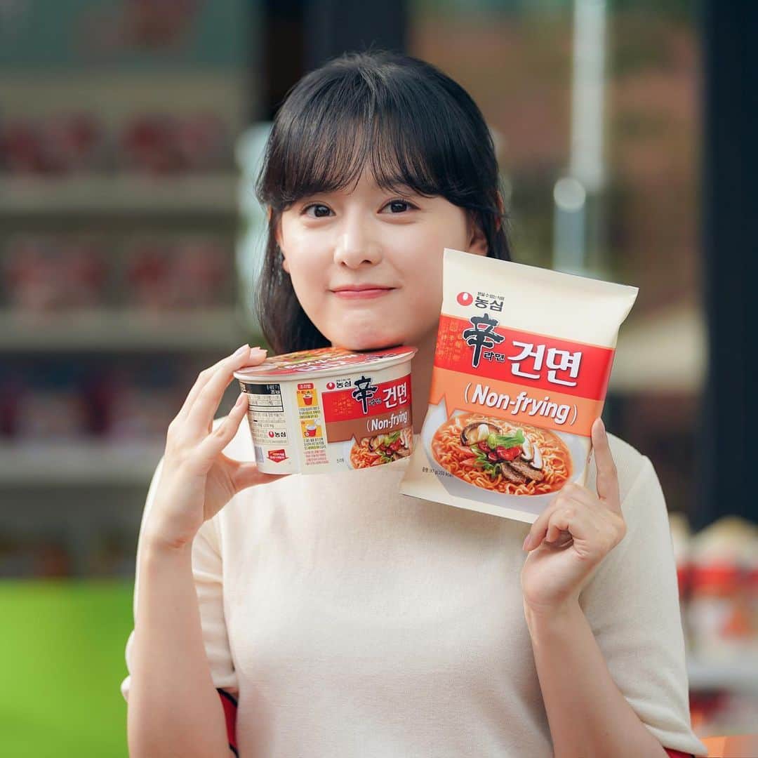 のインスタグラム：「#신라면건면 🧡」