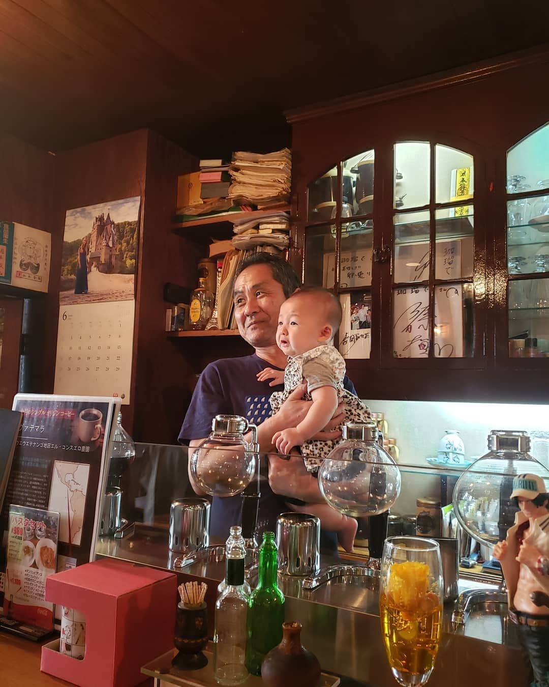 昆竜弥さんのインスタグラム写真 - (昆竜弥Instagram)「マスターに会いたいな。 あの店で珈琲飲みながら相談したいことがいっぱいある。 元気だろうか。 #喫茶店 #珈瑠で」5月22日 16時19分 - tatsuya_kon