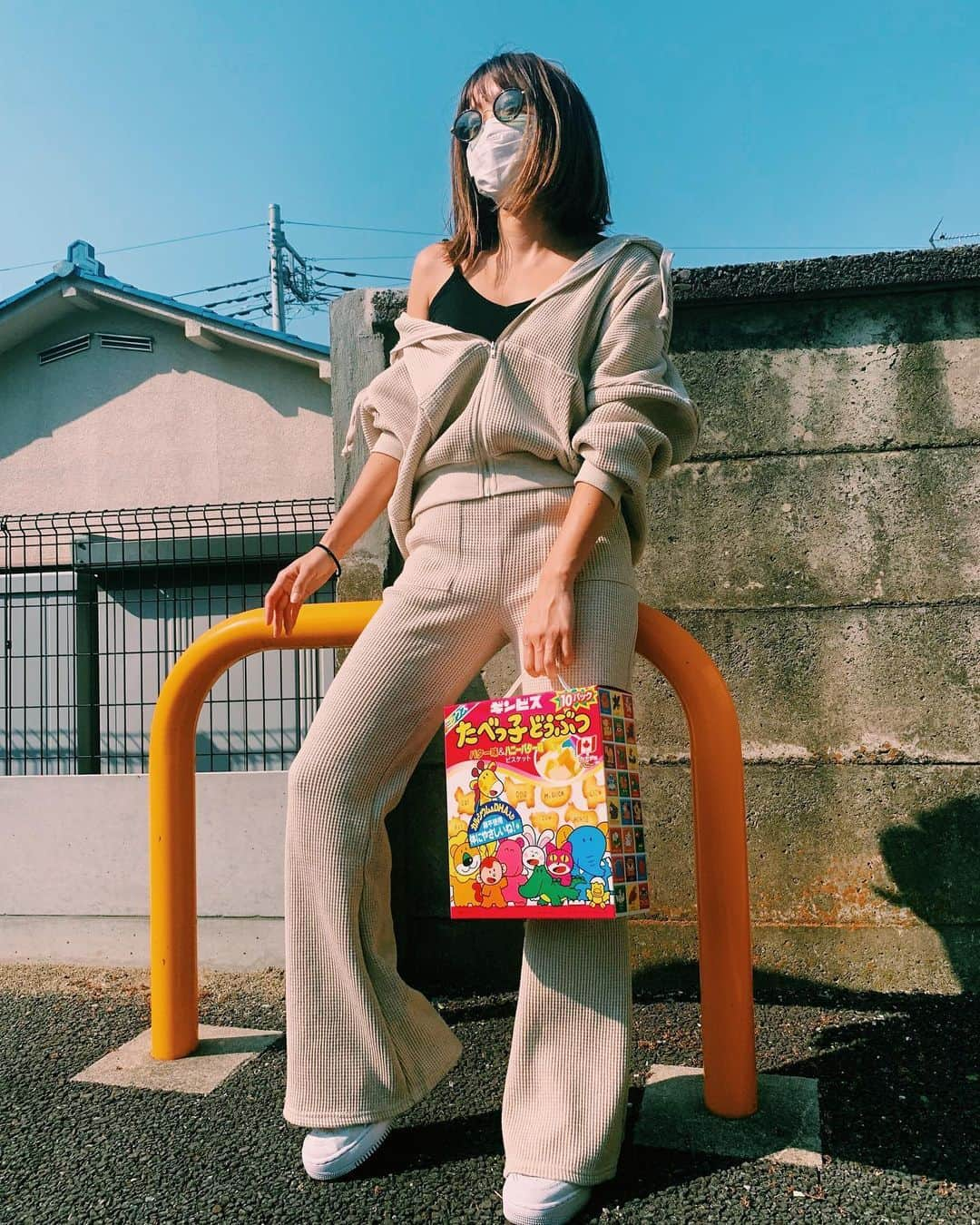 マイコ さんのインスタグラム写真 - (マイコ Instagram)「* New BAG🧳 ・ ・ ・ ・ #たべっ子どうぶつ」5月22日 17時21分 - maicorori