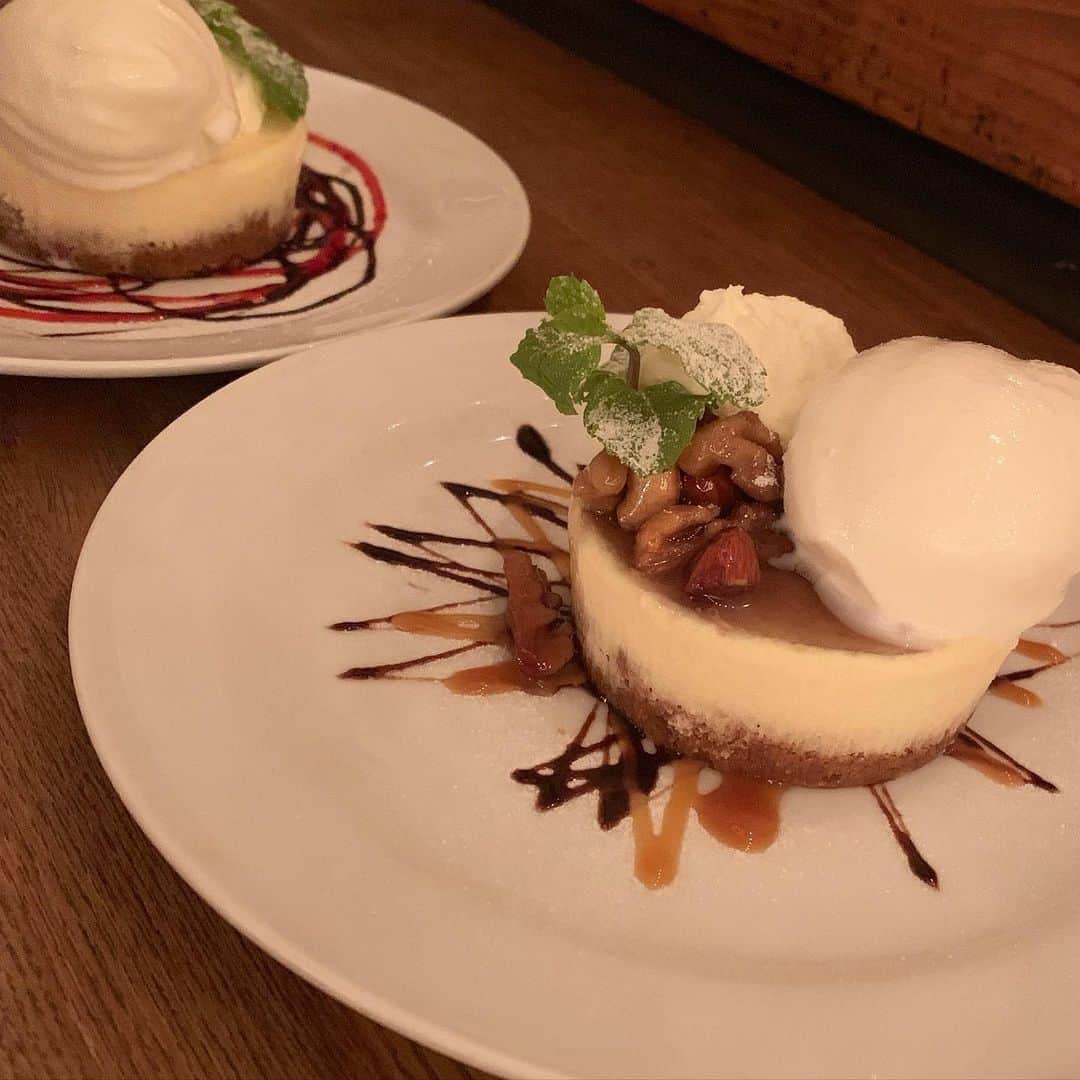 白川蘭珠さんのインスタグラム写真 - (白川蘭珠Instagram)「𓃟ﻌﻌﻌ❤︎ #おしゃカフェ #チーズケーキ #過去pic」5月22日 10時54分 - ranju_nishihara